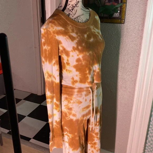 Mate the label ginger, tie-dye, NWOT CROPPED top and pant waffle size XS - Picture 5 of 6